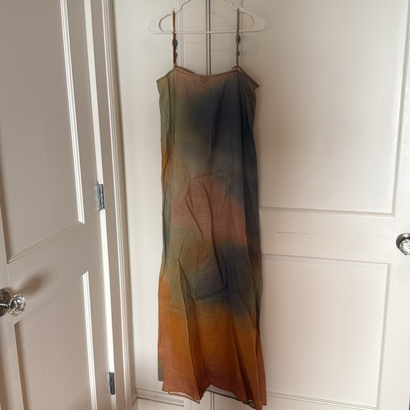 LAURA LINEN DRESS PASTEL CLOUDS. Worn once. Absolutely stunning dress. - Picture 6 of 8